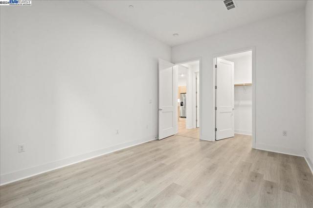 Image 21 of 37 For 45128 Warm Springs Blvd  251