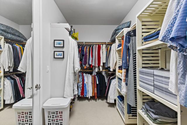 2846 Roundstone Drive, Gilroy CA: https://media.crmls.org/mediaz/6a829b95-c266-4212-9514-aab3eaf81355.jpg