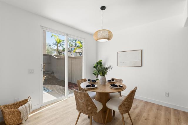 Detail Gallery Image 5 of 23 For 6415 Terraza Portico, Carlsbad,  CA 92009 - 3 Beds | 2/1 Baths