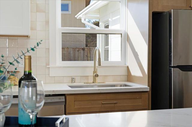 2866 Chesterfield Drive, Santa Cruz CA: https://media.crmls.org/mediaz/6a852a62-0cbb-4f41-bfe5-8543a64c40ee.jpg