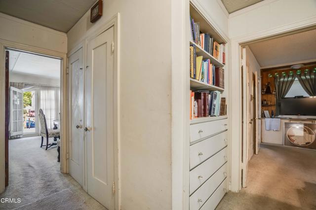 1120 S Burnside Avenue, Los Angeles CA: https://media.crmls.org/mediaz/6a859297-87f2-4a2a-924a-ec602b37f4f4.jpg