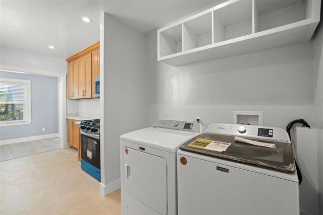 315 Grand Boulevard, San Mateo CA: https://media.crmls.org/mediaz/6a85c22c-4d99-45fa-86c0-ab223ca914db.jpg