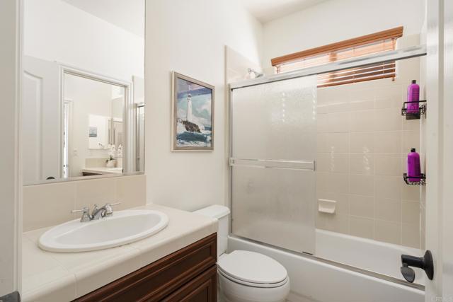 Detail Gallery Image 28 of 51 For 636 Weatherstone Way, San Marcos,  CA 92078 - 5 Beds | 4 Baths