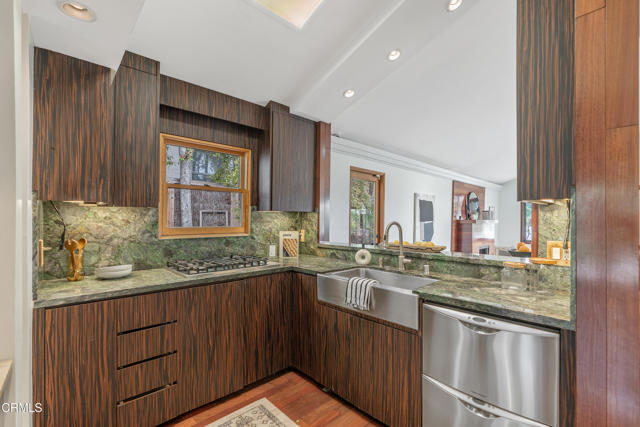 1949 Preston Avenue, Los Angeles CA: https://media.crmls.org/mediaz/6a86e132-e156-4efc-b9b8-2413a5143843.jpg