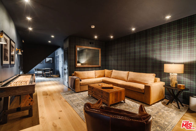 28805 North Shore Road, Lake Arrowhead CA: https://media.crmls.org/mediaz/6a882ac1-dfae-4b23-a2f3-0c745dd648b7.jpg