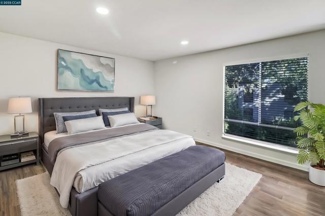 440 N Civic Dr, Walnut Creek CA: https://media.crmls.org/mediaz/6a88b224-5f18-48cb-9cb2-97bd74aa6e86.jpg