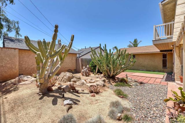 3559 Buena Vista St, San Diego CA: https://media.crmls.org/mediaz/6a88d4d4-58f9-4636-bba9-95856b48817b.jpg