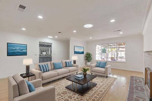 1087 Starlite Drive, Milpitas CA: https://media.crmls.org/mediaz/6a8a89b1-1058-4423-9ac3-04d7e62f6630.jpg