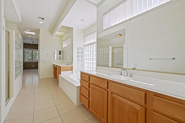 36411 Tallowood Drive, Palm Desert CA: https://media.crmls.org/mediaz/6a8baba5-fb71-4d6b-8b8f-0b9631fbcdb0.jpg