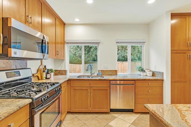 4725 Saratoga Avenue, San Diego CA: https://media.crmls.org/mediaz/6a8bb70f-a4f9-4d6f-a027-718fe519e217.jpg