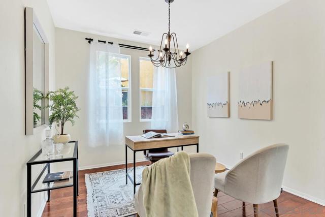 1531 Quiet Trail Dr, Chula Vista CA: https://media.crmls.org/mediaz/6a8da207-34f1-477f-a465-3864d7b26c55.jpg