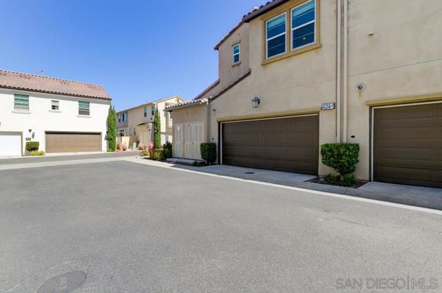 4314 Star Path Way, Oceanside CA: https://media.crmls.org/mediaz/6a8e208d-a7d8-4319-af28-6c0a76e16b0b.jpg