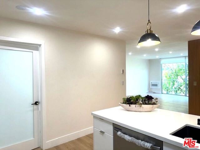 Drew Fenton | 11645 Montana Avenue Los Angeles CA | MLS: 7167122