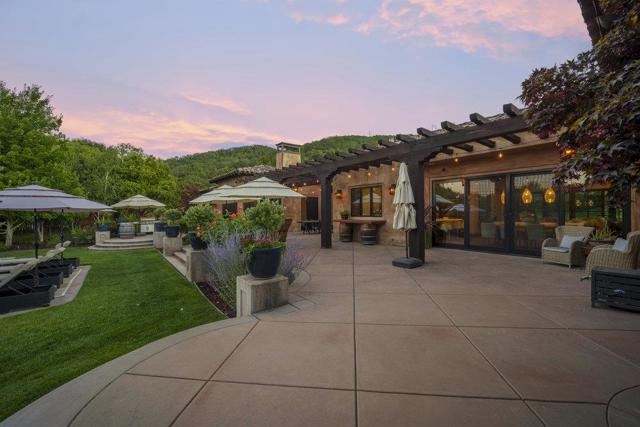 12240 Heritage Way, Gilroy CA: https://media.crmls.org/mediaz/6a8edbe2-c663-4e90-a331-c9e9ec0f8234.jpg