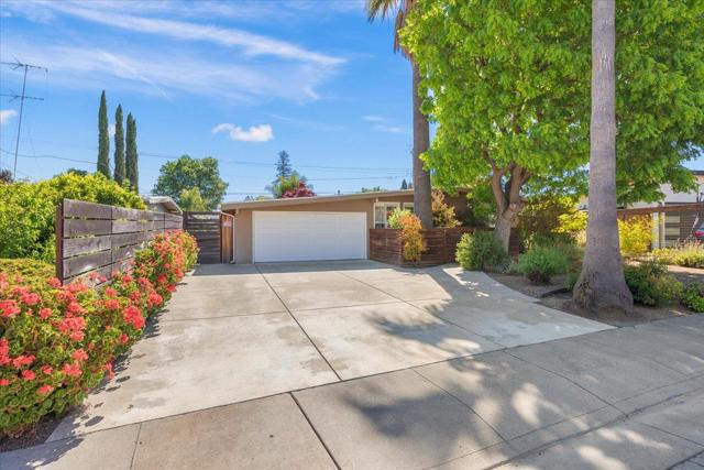 494 Century Drive, Campbell CA: https://media.crmls.org/mediaz/6a8fde7e-6f95-44e5-8cec-a2d4bc450923.jpg
