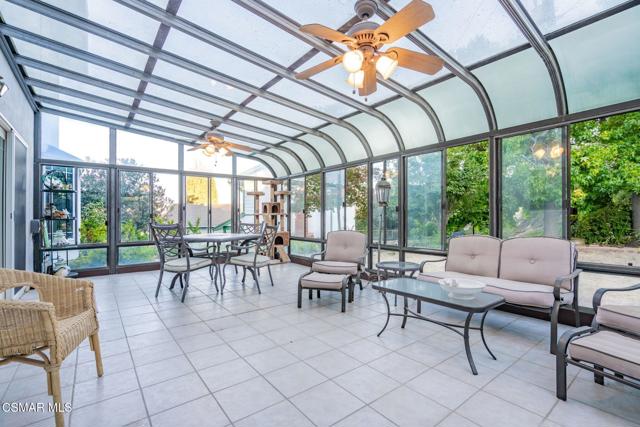 76 Robbins Court, Simi Valley CA: https://media.crmls.org/mediaz/6a8ff8b8-99c7-4330-8273-66d779c68a8d.jpg