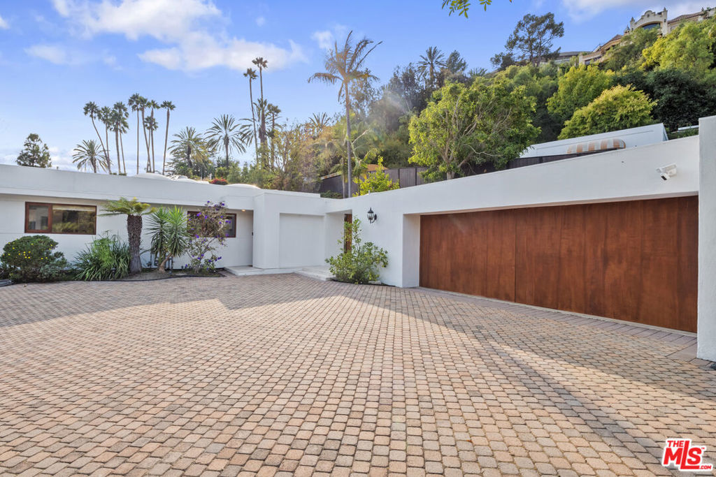 1255 Beverly View Drive, Beverly Hills, CA 90210