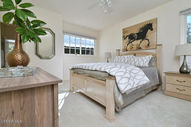 31775 Oak Ranch Court, Westlake Village CA: https://media.crmls.org/mediaz/6a91161a-3255-41cd-8c14-f2ca2109c128.jpg