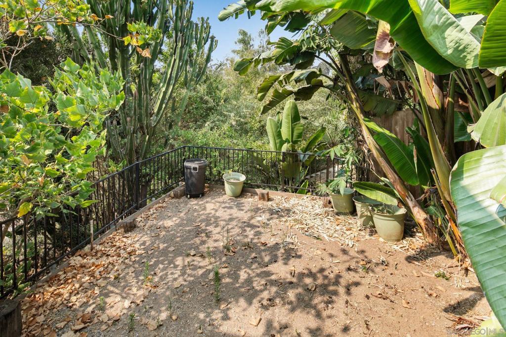 MLS #250032243SD image #44