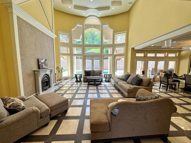 734 Bridle Ridge Court, Fairfield CA: https://media.crmls.org/mediaz/6a92973d-986e-460b-8533-20a2aed6d550.jpg
