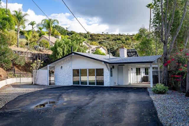 Detail Gallery Image 2 of 33 For 1602 Towell Ln, Escondido,  CA 92029 - 5 Beds | 3 Baths