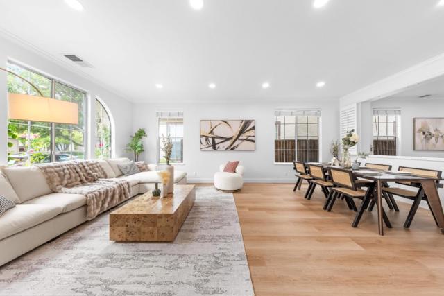 817 Pitkin Loop, San Jose CA: https://media.crmls.org/mediaz/6a92c8f5-efa3-4231-98eb-a4a5b1e42bd6.jpg