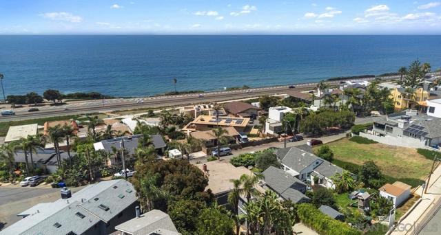 1647 Haydn Drive, Cardiff by the Sea CA: https://media.crmls.org/mediaz/6a92e62e-1192-4d1f-828a-0dc95149dcbe.jpg