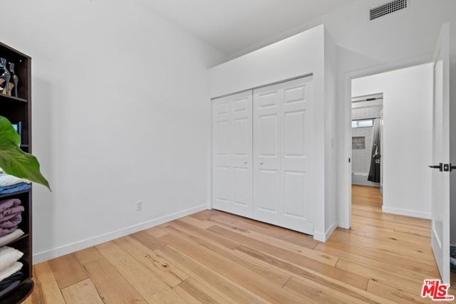3170 Glenmanor Place, Los Angeles CA: https://media.crmls.org/mediaz/6a93e100-79fe-4835-91f4-84110b931024.jpg