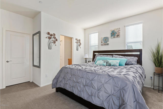 176 Sawbuck Street, Camarillo CA: https://media.crmls.org/mediaz/6a93e95a-ed7b-4eaf-a67d-0e4877b0a08c.jpg