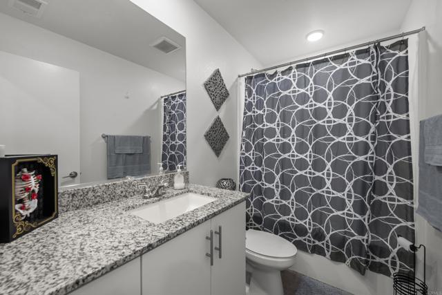 Detail Gallery Image 5 of 33 For 264 Hass Ln, Fallbrook,  CA 92028 - 5 Beds | 3 Baths