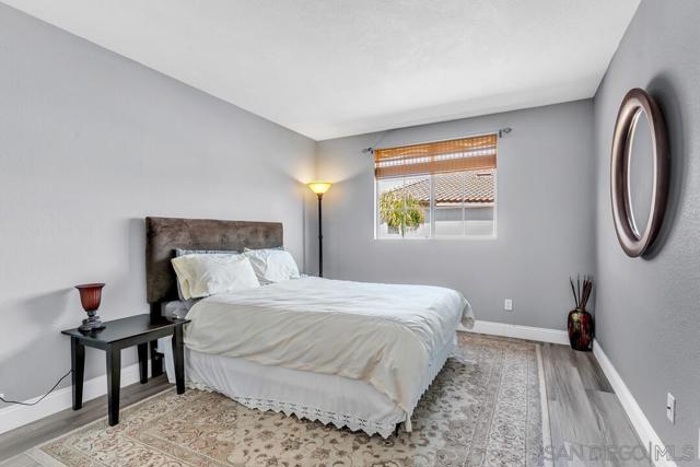 4252 Alta Vista Court, Oceanside CA: https://media.crmls.org/mediaz/6a94d76e-89e3-4f78-9df9-7494c857d72d.jpg