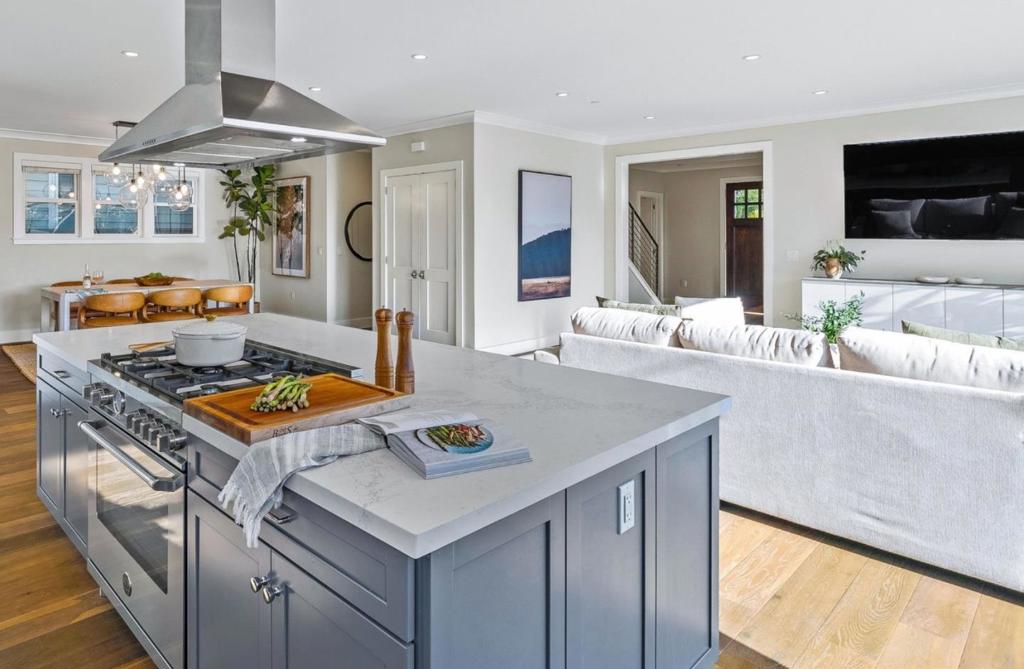 6A94Ee10 1A52 48F7 9D72 79A1Cd83D4Eb 191 Winona Avenue, Pacifica, Ca 94044 &Lt;Span Style='BackgroundColor:transparent;Padding:0Px;'&Gt; &Lt;Small&Gt; &Lt;I&Gt; &Lt;/I&Gt; &Lt;/Small&Gt;&Lt;/Span&Gt;