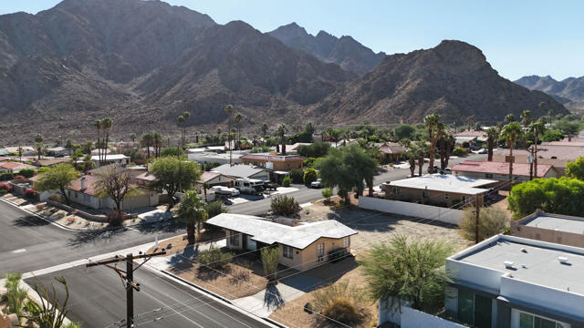 77643 Temecula, La Quinta CA: https://media.crmls.org/mediaz/6a951a70-bb57-43d4-ab2f-2089578482ca.jpg