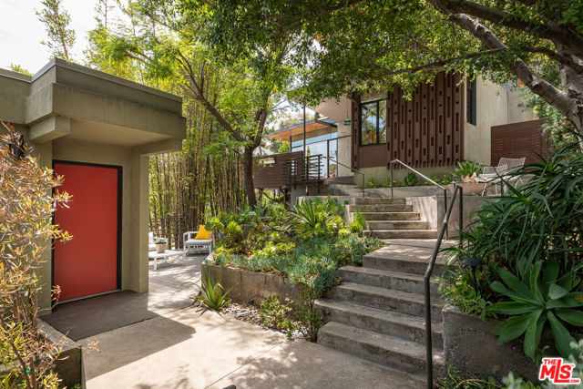 1855 Redcliff Street, Los Angeles CA: https://media.crmls.org/mediaz/6a951edd-cc60-4eee-b8d4-29be45da2b92.jpg
