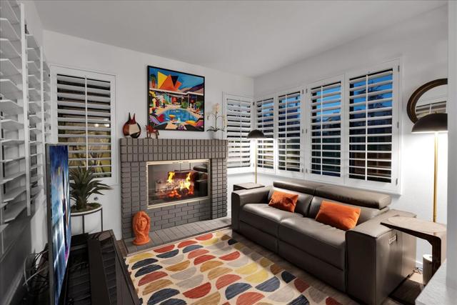 44 Acapulco Drive, Palm Desert CA: https://media.crmls.org/mediaz/6a95cb91-7eba-414c-9241-19c5139df714.jpg