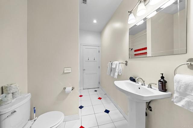 Image 45 of 75 For 39480 Norbro Court