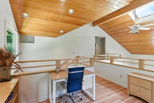 890 Pinetree Lane, Aptos CA: https://media.crmls.org/mediaz/6a965b63-1580-41e8-af94-f49fa3fd2c80.jpg