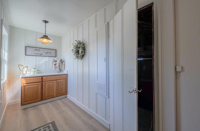 228 Toyon Avenue, Salinas CA: https://media.crmls.org/mediaz/6a969d2a-55c7-41e2-86bb-9468f2149512.jpg