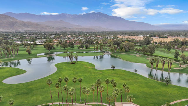 910 Island Drive #112, Rancho Mirage, CA 92270