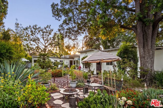 5940 Varna Avenue, Valley Glen CA: https://media.crmls.org/mediaz/6a987cc4-f60b-45ff-98e8-e63753c95e66.jpg