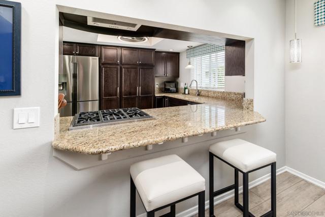 4052 Mahaila Ave, San Diego CA: https://media.crmls.org/mediaz/6a987dc4-3627-42a0-826b-199ebadcd554.jpg
