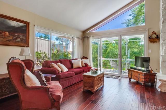 1129 La Casa Drive, San Marcos CA: https://media.crmls.org/mediaz/6a99125d-dda5-40ba-a25e-9be820bfa3ed.jpg