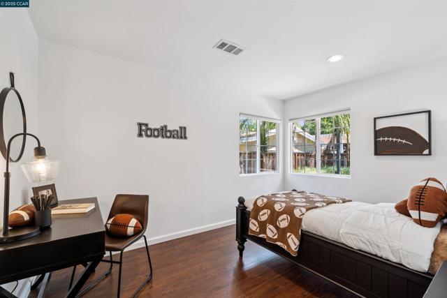 1519 Sunny Ct, Walnut Creek CA: https://media.crmls.org/mediaz/6a99a3de-2784-469b-a505-84e6bb96b749.jpg
