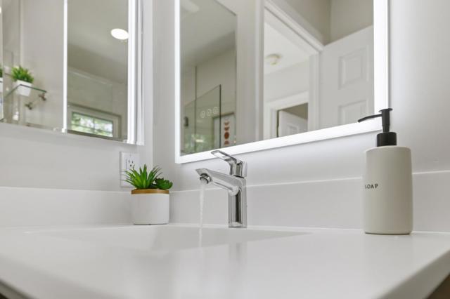 800 Fountain Park Lane, Mountain View CA: https://media.crmls.org/mediaz/6a9afcaa-06c9-4ef6-8099-62ae4d2874ad.jpg