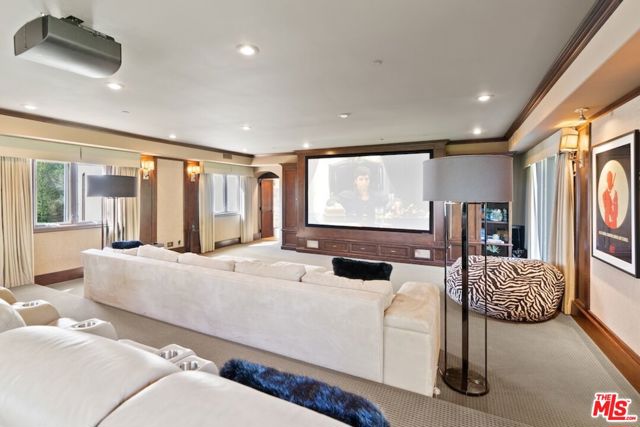 23593 Park South Street, Calabasas CA: https://media.crmls.org/mediaz/6a9bef1e-6122-4f86-9231-94be439f7798.jpg
