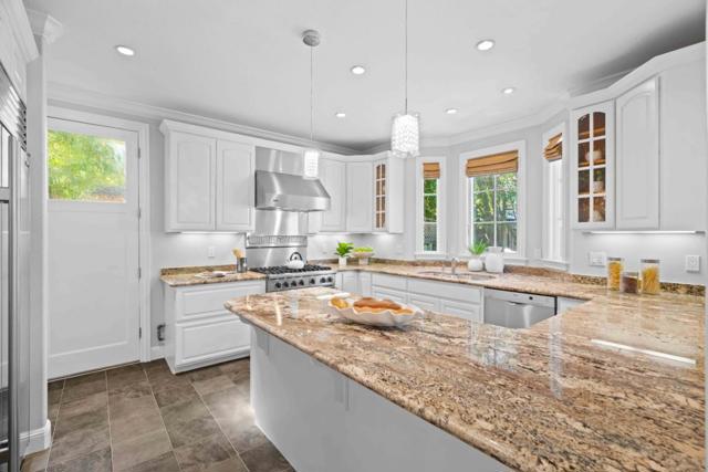 2822 Kipling Street, Palo Alto CA: https://media.crmls.org/mediaz/6a9c6307-8267-4728-9c0b-198c5a1d9946.jpg