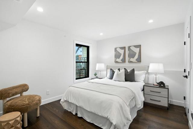 651 41st Avenue, San Francisco CA: https://media.crmls.org/mediaz/6a9c9d1f-42bc-47e2-9643-43ea7083b53c.jpg