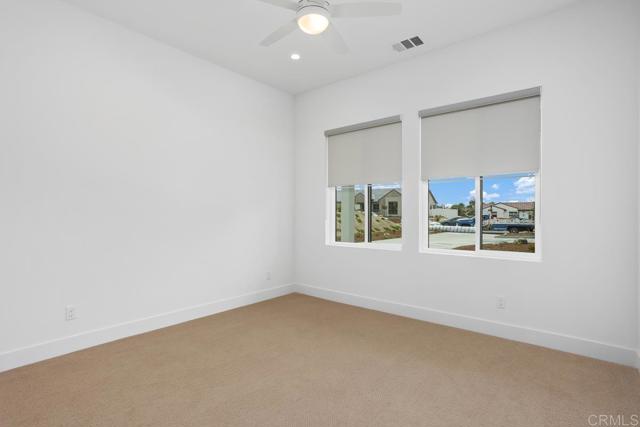 1215 Stonemark Place, Vista CA: https://media.crmls.org/mediaz/6a9d0467-e5d9-4e0b-baa7-90ce4c8ab405.jpg