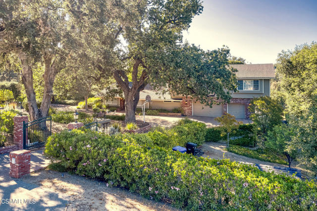 22101 Mulholland Drive, Woodland Hills CA: https://media.crmls.org/mediaz/6a9d3504-0ea4-4a8a-ad3f-bf401c7dda66.jpg