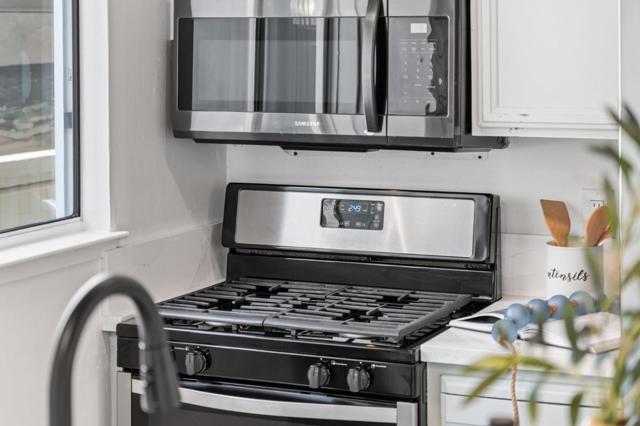 118 Marina Avenue, Aptos CA: https://media.crmls.org/mediaz/6a9dc1b8-78df-4037-b04a-56ab2c81450e.jpg